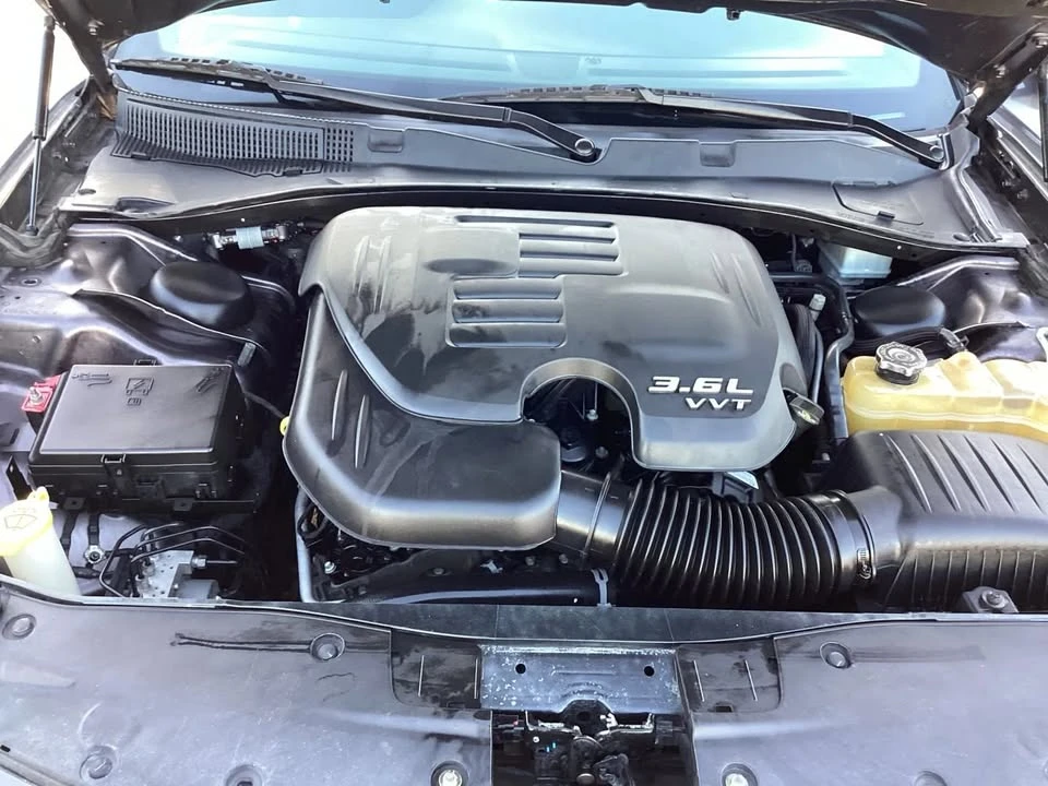 2017 Dodge Charger 7th Gen - Image 6 of 8