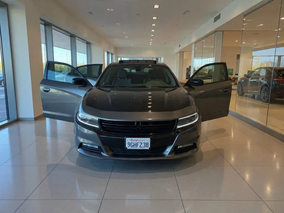 2017 Dodge Charger 7th Gen - Image 4 of 8