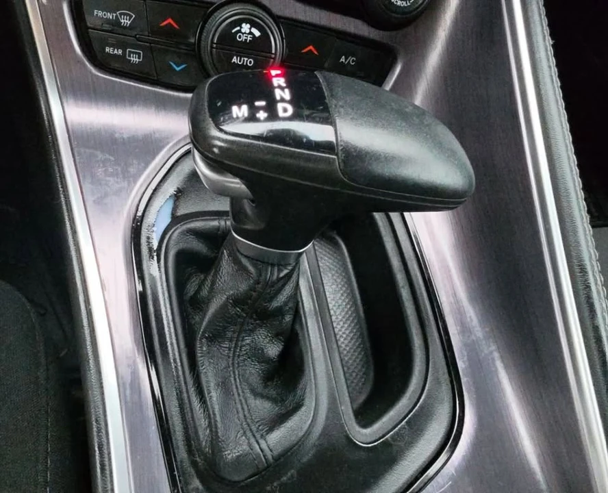 2017 Dodge Challenger 3rd Gen - Image 13 of 16