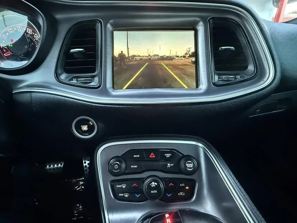 2017 Dodge Challenger 3rd Gen - Image 9 of 18