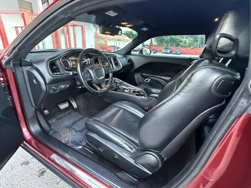 2017 Dodge Challenger 3rd Gen - Image 10 of 18