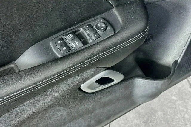 2017 Dodge Challenger 3rd Gen - Image 17 of 20