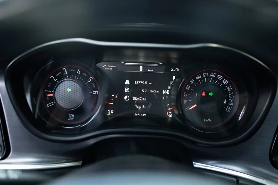 2017 Dodge Challenger 3rd Gen - Image 11 of 17