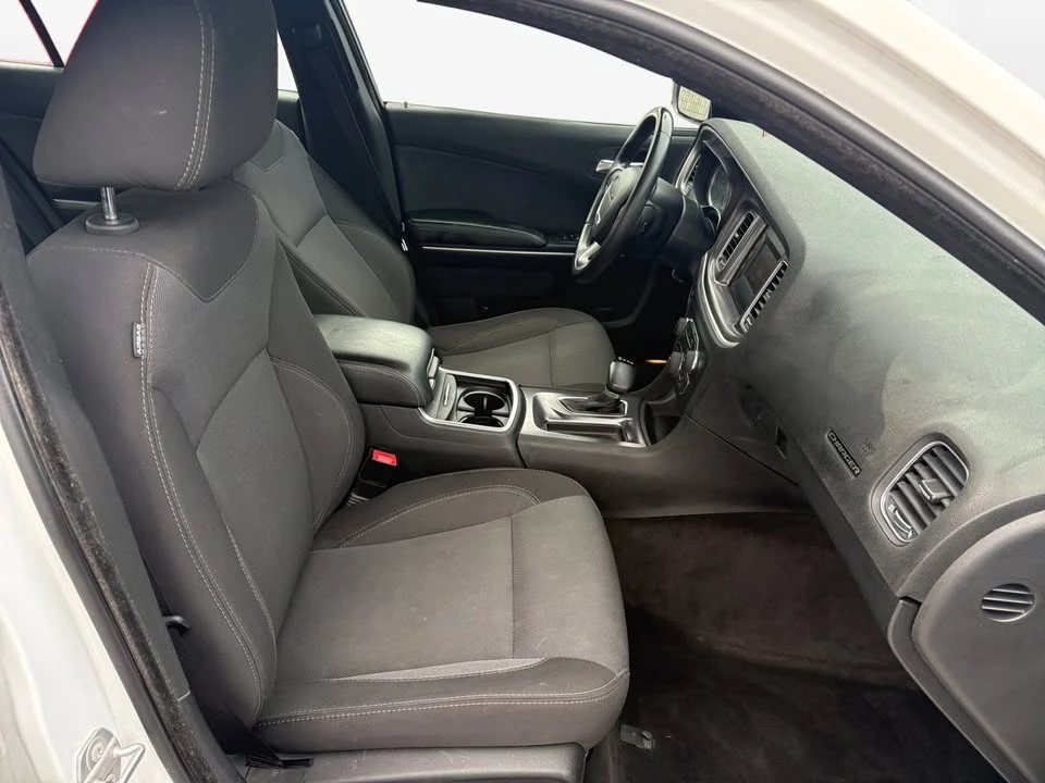 2017 Dodge Charger 7th Gen - Image 16 of 18