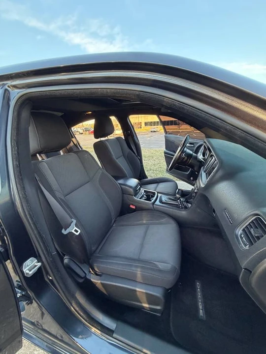 2017 Dodge Charger 7th Gen - Image 12 of 17