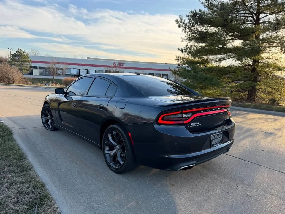 2017 Dodge Charger 7th Gen - Image 5 of 17