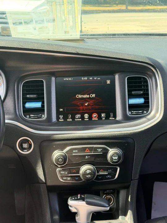 2017 Dodge Charger 7th Gen - Image 8 of 10
