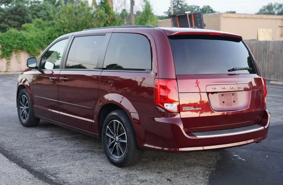 2017 Dodge Caravan - Image 3 of 15