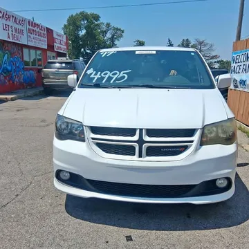 2017 Dodge Caravan SE Minivan 4D