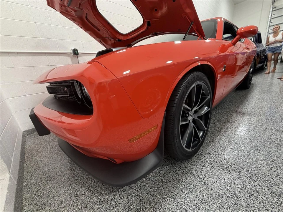 2017 Dodge Challenger 3rd Gen - Image 10 of 16