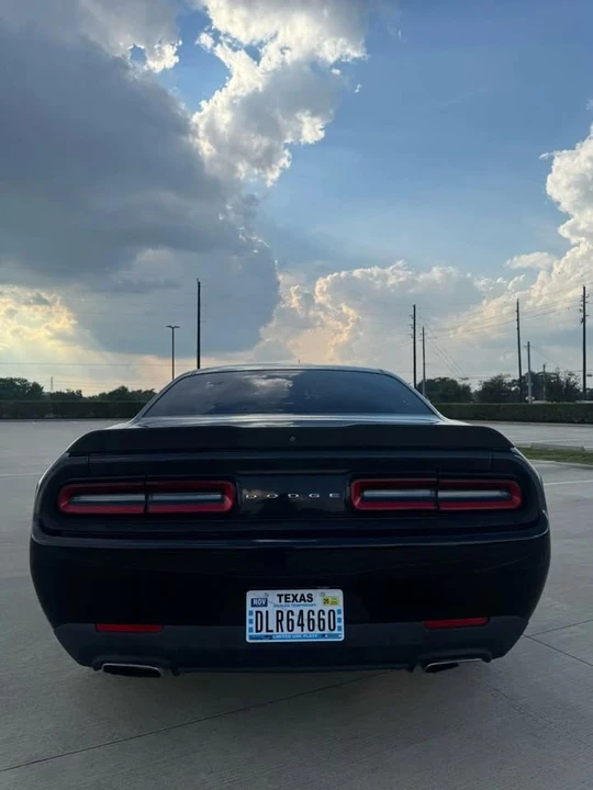 2017 Dodge Challenger 3rd Gen - Image 5 of 13