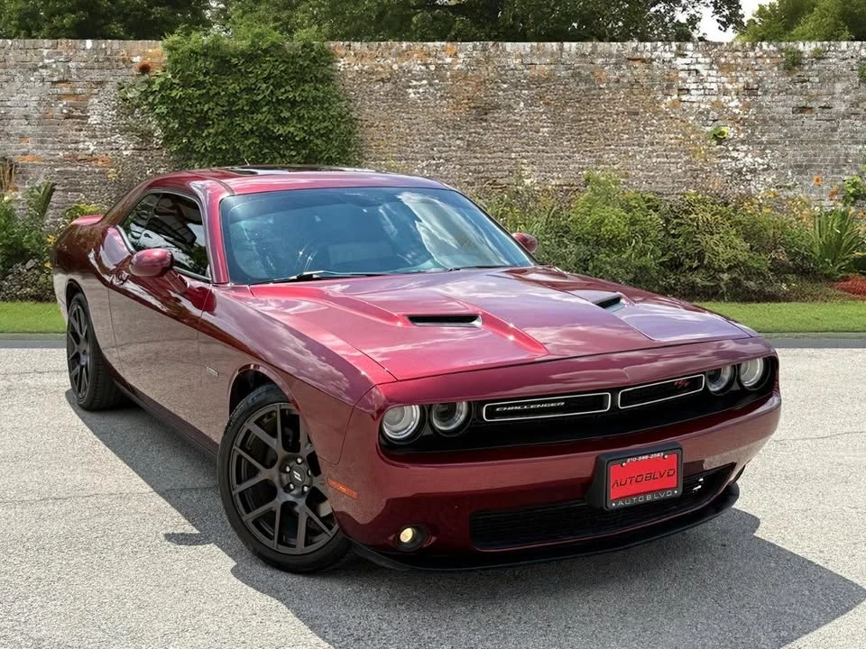 2017 Dodge Challenger 3rd Gen - Image 5 of 19