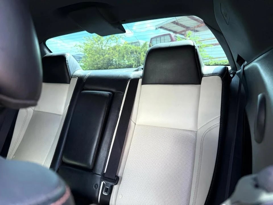 2017 Dodge Challenger 3rd Gen - Image 16 of 19