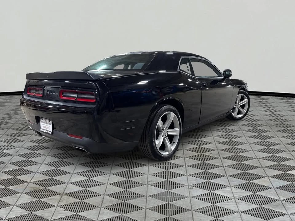 2017 Dodge Challenger 3rd Gen - Image 10 of 20