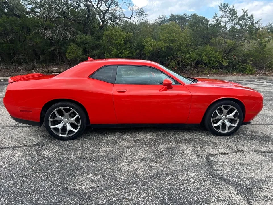 2017 Dodge Challenger 3rd Gen - Image 5 of 12