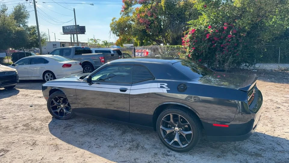 2017 Dodge Challenger 3rd Gen - Image 6 of 18