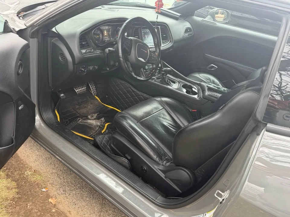 2017 Dodge Challenger 3rd Gen - Image 6 of 15