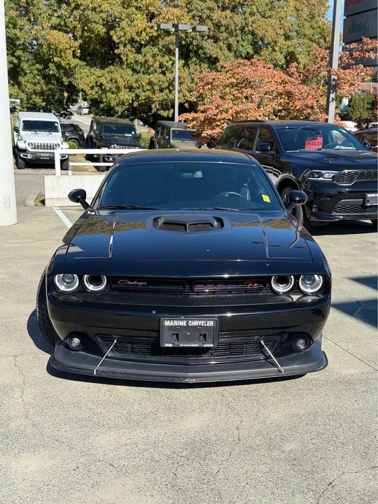 2017 Dodge Challenger 3rd Gen - Image 2 of 8