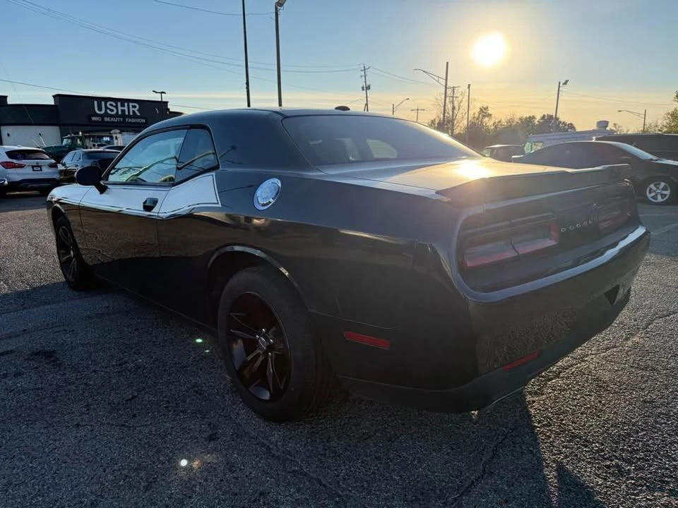 2017 Dodge Challenger 3rd Gen - Image 6 of 9