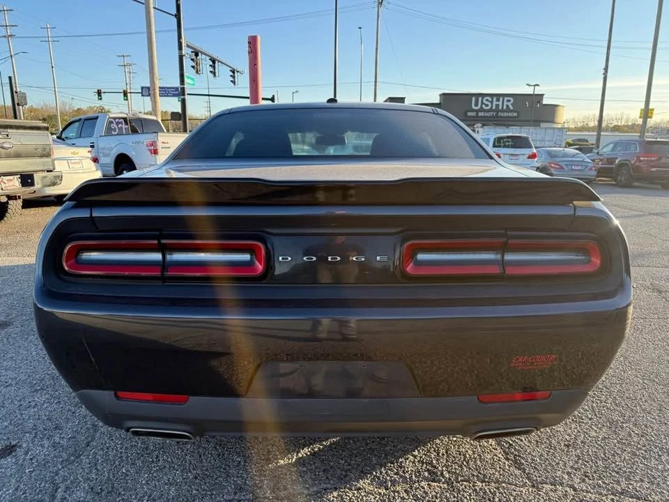 2017 Dodge Challenger 3rd Gen - Image 5 of 9