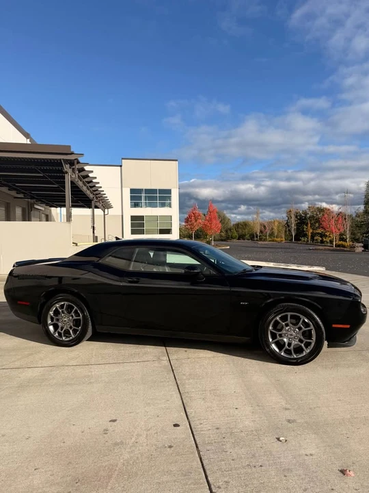 2017 Dodge Challenger 3rd Gen - Image 4 of 17
