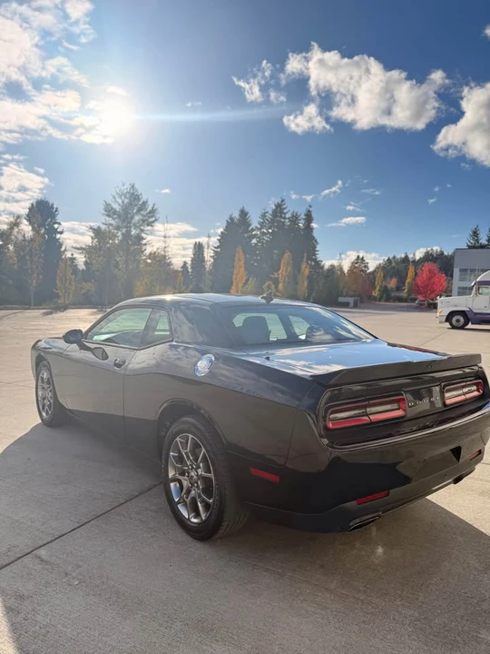 2017 Dodge Challenger 3rd Gen - Image 5 of 17