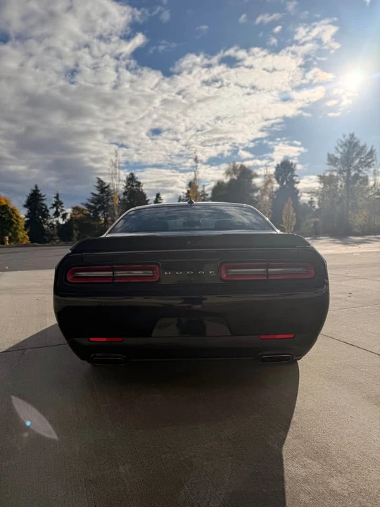 2017 Dodge Challenger 3rd Gen - Image 6 of 17