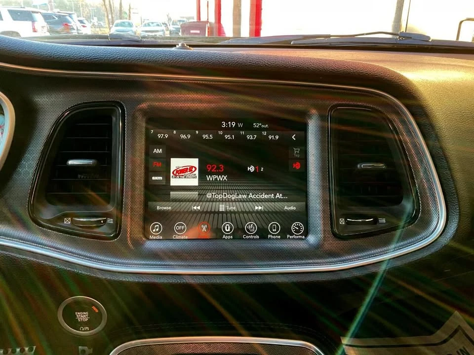 2017 Dodge Challenger 3rd Gen - Image 15 of 20