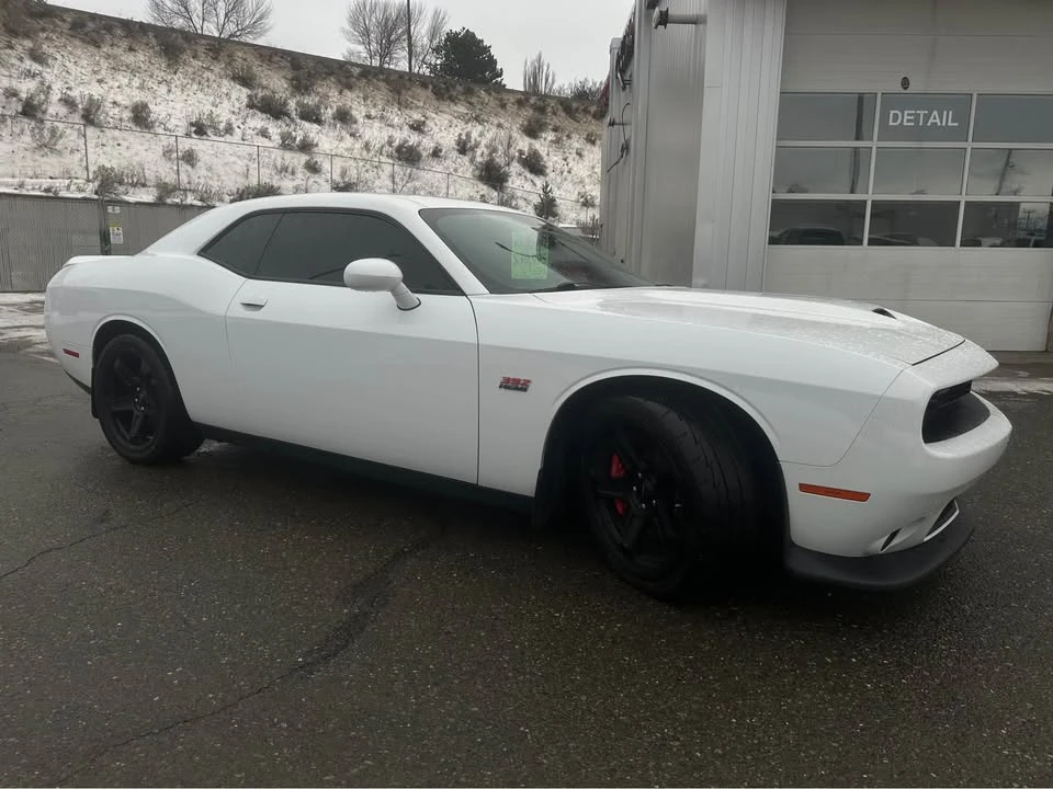 2017 Dodge Challenger 3rd Gen - Image 4 of 15