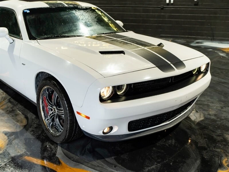 2017 Dodge Challenger 3rd Gen - Image 3 of 10