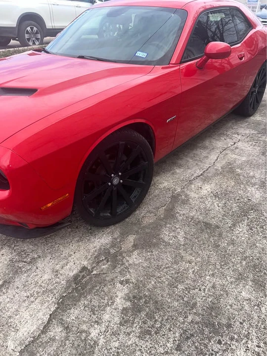 2017 Dodge Challenger 3rd Gen - Image 5 of 7