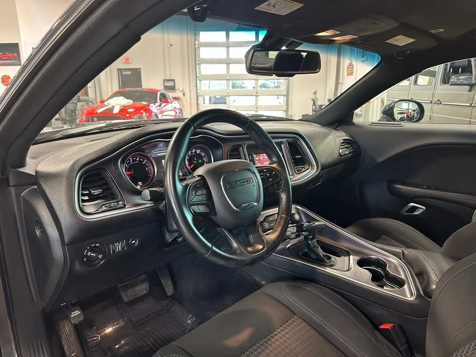 2017 Dodge Challenger - Image 13 of 20
