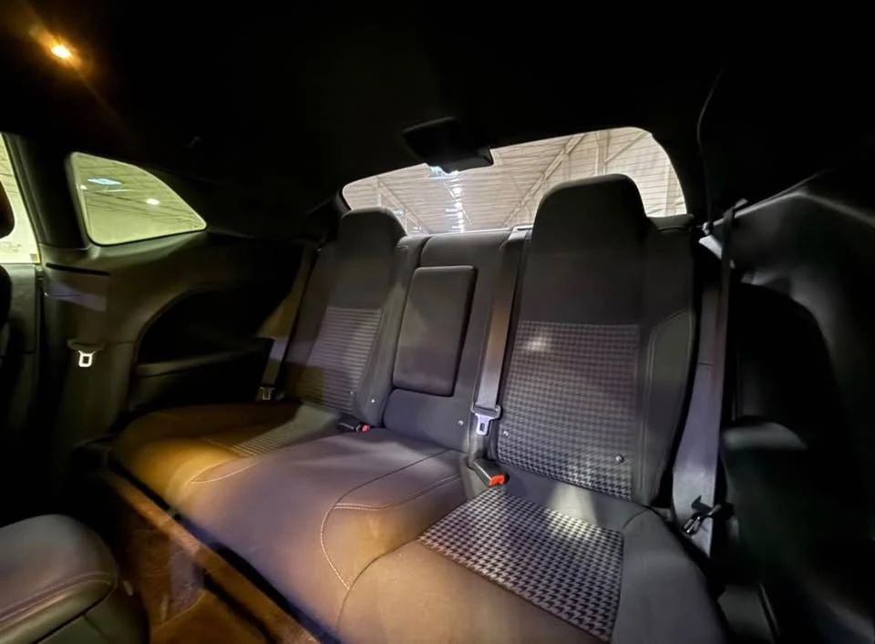 2017 Dodge Challenger 3rd Gen - Image 5 of 7