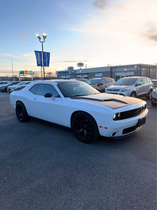 2017 Dodge Challenger 3rd Gen - Image 6 of 8