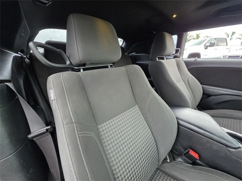 2017 Dodge Challenger 3rd Gen - Image 11 of 20