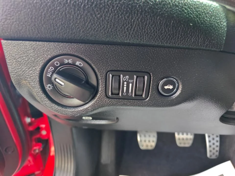 2017 Dodge Challenger 3rd Gen - Image 4 of 20