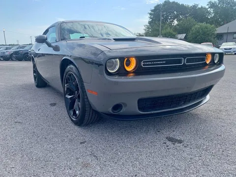 2017 Dodge Challenger SXT Plus