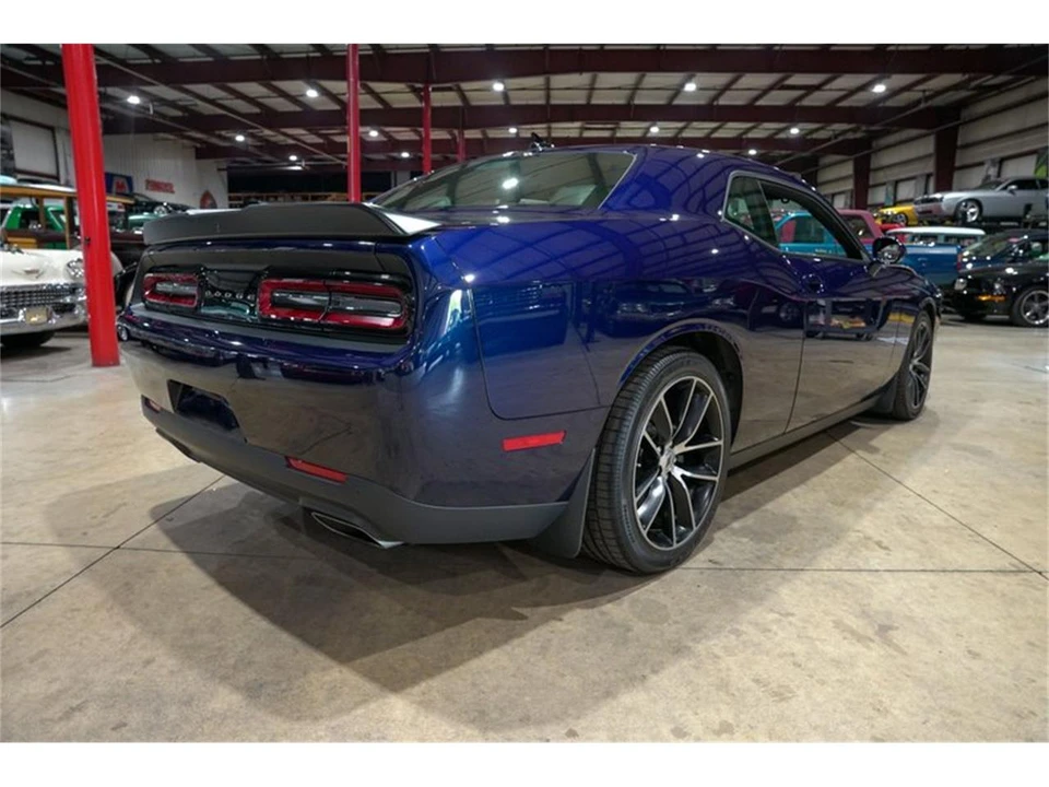 2017 Dodge Challenger 3rd Gen - Image 8 of 31