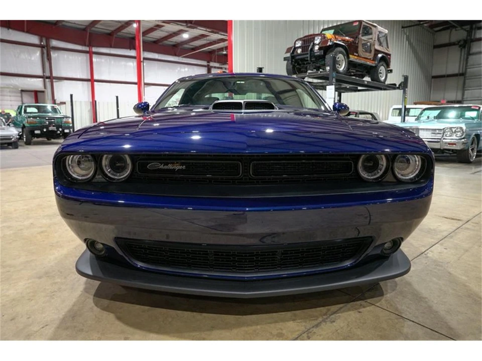 2017 Dodge Challenger 3rd Gen - Image 13 of 31