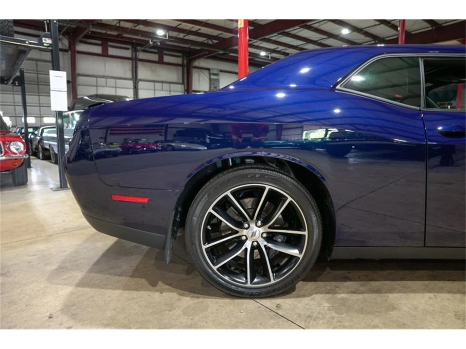 2017 Dodge Challenger 3rd Gen - Image 9 of 31