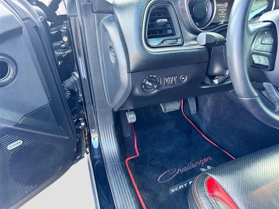 2017 Dodge Challenger SRT8 & 392 3rd Gen - Image 7 of 21