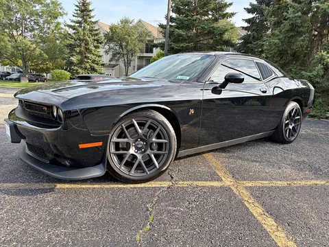 2017 Dodge Challenger 392 Hemi Scat Pack Shaker Coupe 2D