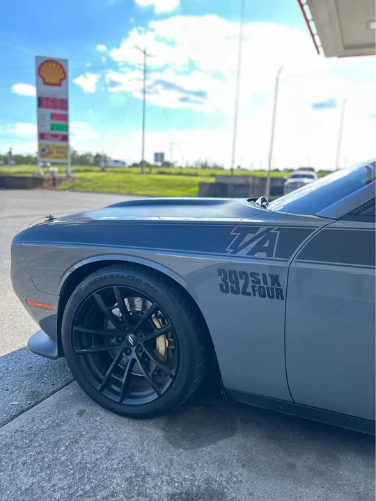 2017 Dodge Challenger SRT8 & 392 3rd Gen - Image 4 of 12
