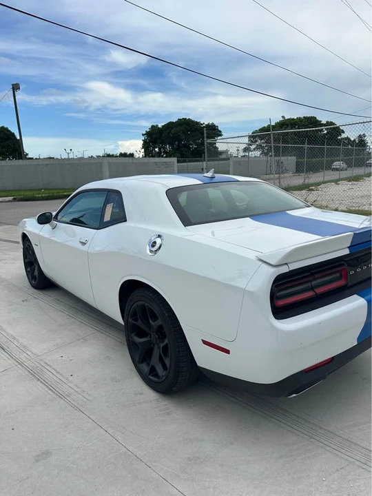 2017 Dodge Challenger 3rd Gen - Image 3 of 10