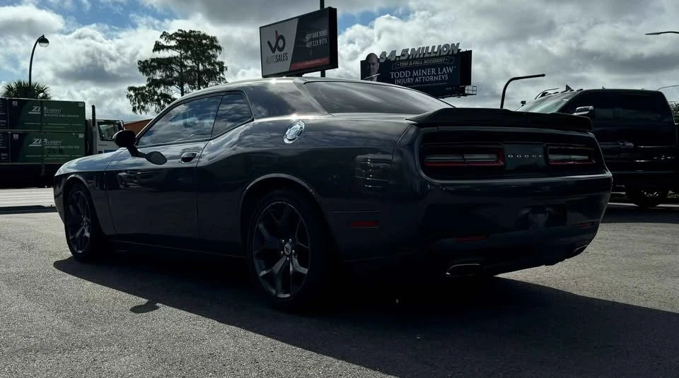 2017 Dodge Challenger 3rd Gen - Image 6 of 9