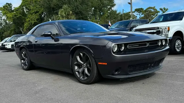 2017 Dodge Challenger Coupe 2D