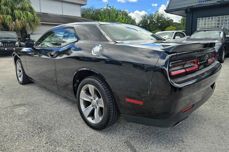 2017 Dodge Challenger 3rd Gen - Image 5 of 19