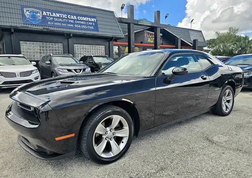 2017 Dodge Challenger SXT