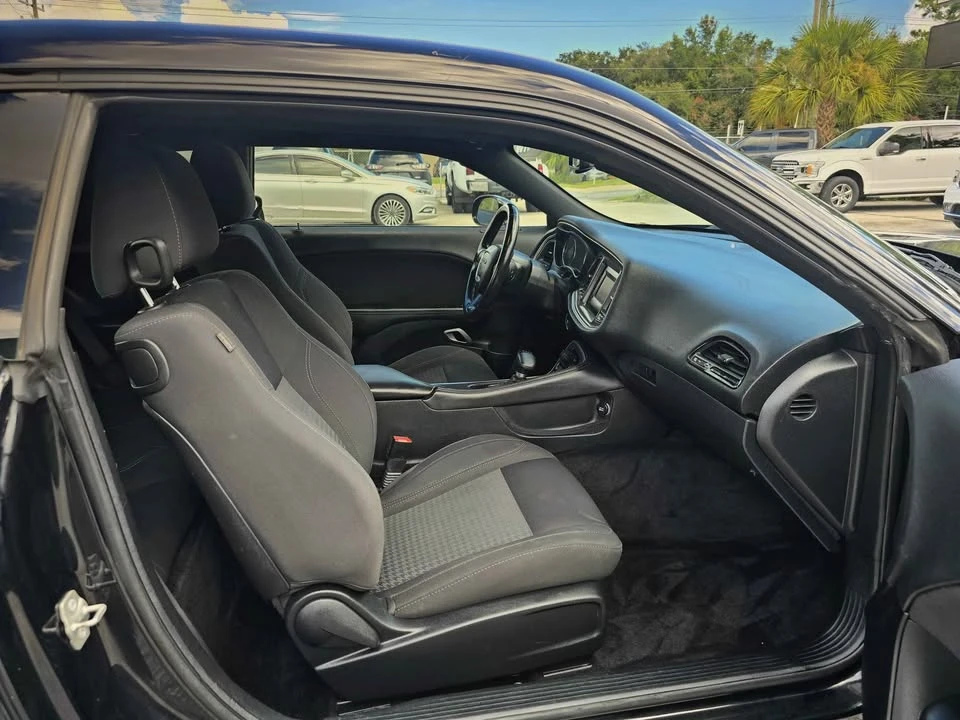 2017 Dodge Challenger 3rd Gen - Image 16 of 19