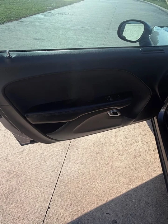 2017 Dodge Challenger 3rd Gen - Image 6 of 12